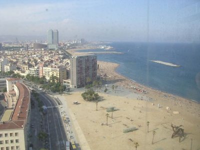 1264036-Barcelona-Beach-0.jpg