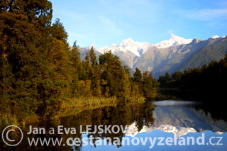Novy-Zeland-cestovani-na-Novem-Zelandu-jezero-Matheson.jpg