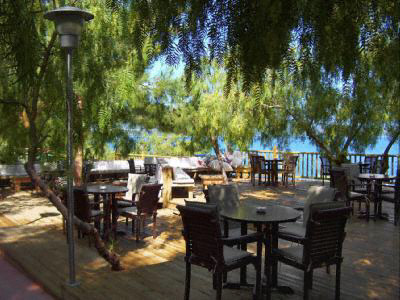 Bodrum, restaurace na pláži